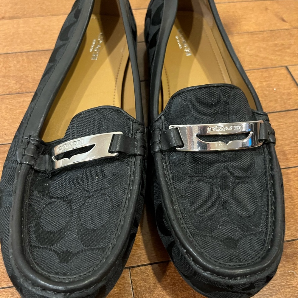 COACH woman’s size 11 Black loafer.  Excellent Condition!!